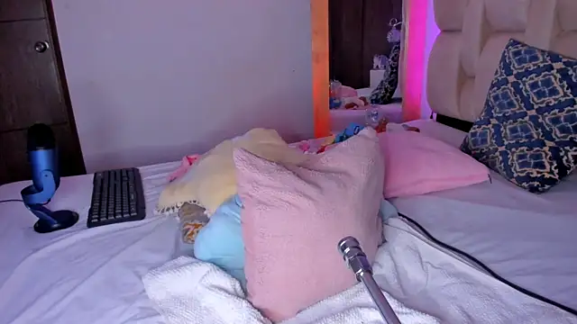 brendaruiz online show from 02.28.25