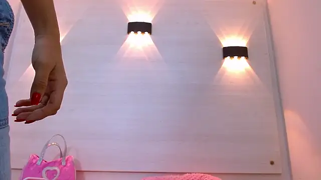 AndreaGil  online show from 11.06.25