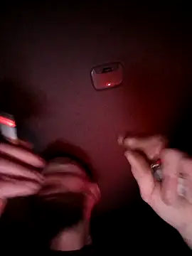 otterlover123 online show from 03.13.25