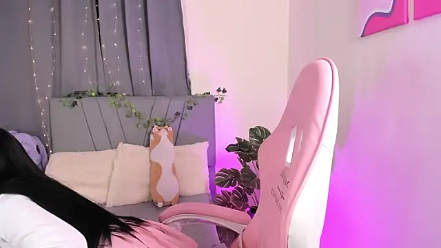 Snapshot of emy_bonita1 chatting on 03.06.25 emy bonita1 online show from 03.06.25