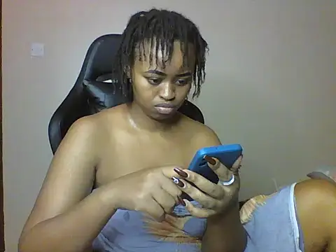 Snapshot of Candii_wet_ chatting on 02.08.26 Candii wet online show from 02.08.26