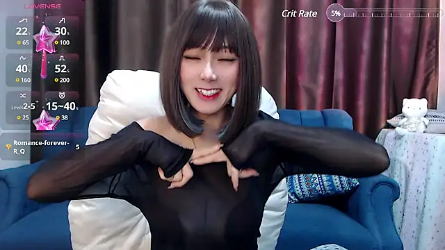 Snapshot of Rika-Q chatting on 12.02.24 Rika-Q online show from 12.02.24