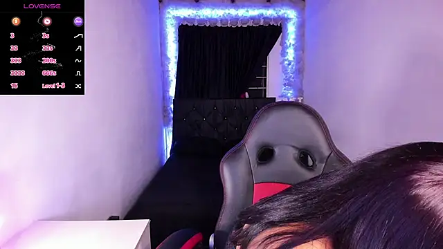 Mariana Hasper  online show from 12.13.24