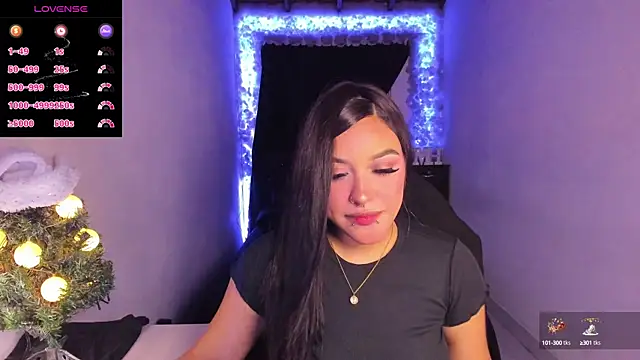 Mariana Hasper  online show from 01.05.25