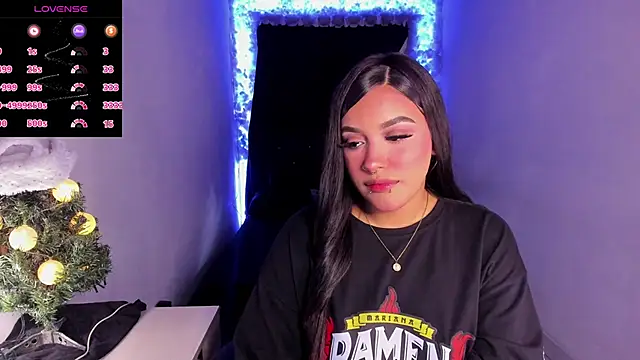 Mariana Hasper  online show from 01.05.25