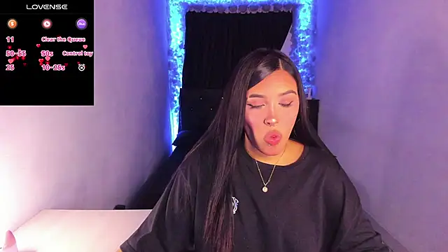 Mariana Hasper  online show from 02.06.25