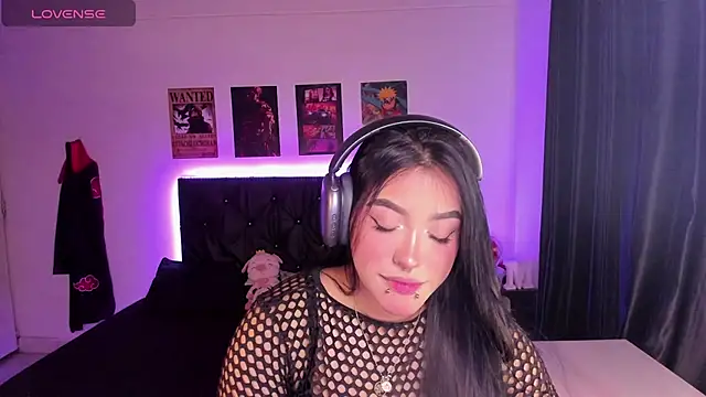 Mariana Hasper  online show from 10.19.25