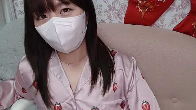 Snapshot of mei_hosina chatting on 11.16.25 mei hosina online show from 11.16.25