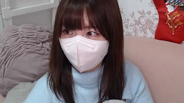 Snapshot of mei_hosina chatting on 11.18.25 mei hosina online show from 11.18.25