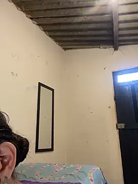 AlexaWarner online show from 12.19.25