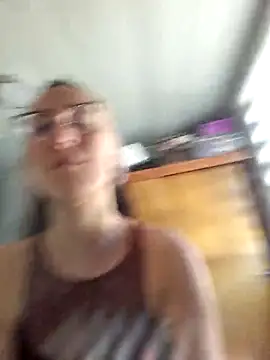 Snapshot of Afrania chatting on 11.14.25 Afrania online show from 11.14.25