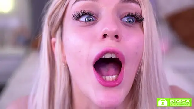 Snapshot of tessa_meow chatting on 03.23.25 tessa meow online show from 03.23.25