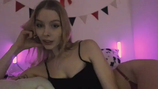 MiaDavis21 online show from 02.03.25