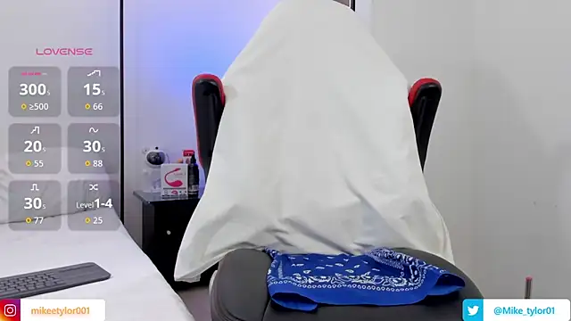 Snapshot of mike_tylor01 chatting on 02.27.26 mike tylor01 online show from 02.27.26