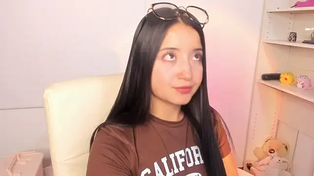 Snapshot of Ali_itcaduu chatting on 03.18.25 Ali itcaduu online show from 03.18.25