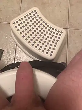 Snapshot of Izzou123 chatting on 11.24.25 Izzou123 online show from 11.24.25