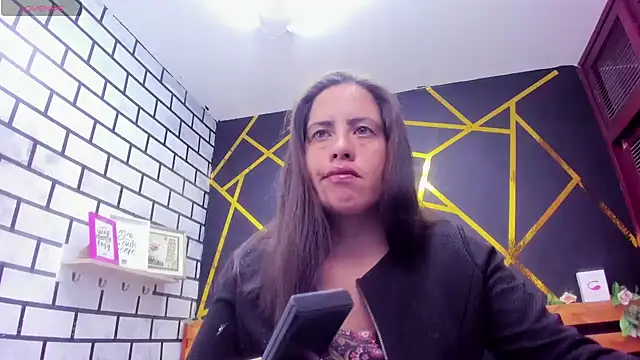 kathina giraldo online show from 01.15.25