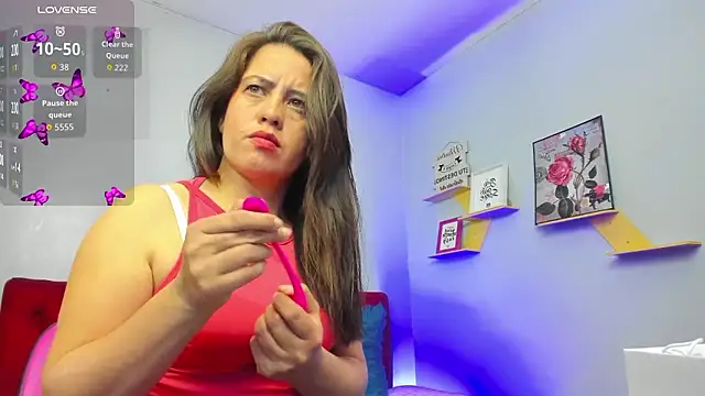 kathina giraldo online show from 10.26.25