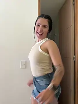 Snapshot of SofiaG_ chatting on 12.08.24 SofiaG  online show from 12.08.24