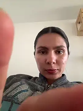 Snapshot of SofiaG_ chatting on 12.27.24 SofiaG  online show from 12.27.24