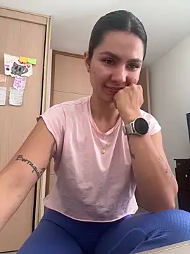 Snapshot of SofiaG_ chatting on 12.28.24 SofiaG  online show from 12.28.24