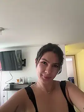 Snapshot of SofiaG_ chatting on 02.06.25 SofiaG  online show from 02.06.25