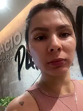 Snapshot of SofiaG_ chatting on 02.14.25 SofiaG  online show from 02.14.25