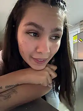 Snapshot of SofiaG_ chatting on 02.26.25 SofiaG  online show from 02.26.25