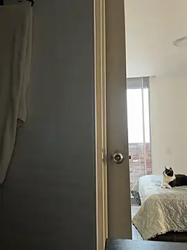 Snapshot of SofiaG_ chatting on 02.28.25 SofiaG  online show from 02.28.25