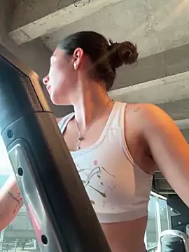 Snapshot of SofiaG_ chatting on 03.02.25 SofiaG  online show from 03.02.25