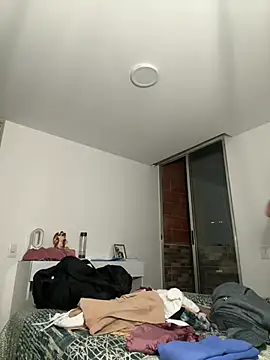 Snapshot of SofiaG_ chatting on 03.07.25 SofiaG  online show from 03.07.25