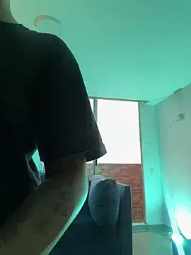 Snapshot of SofiaG_ chatting on 03.11.25 SofiaG  online show from 03.11.25