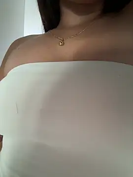 Snapshot of SofiaG_ chatting on 09.09.25 SofiaG  online show from 09.09.25