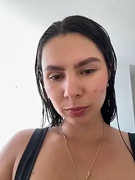 Snapshot of SofiaG_ chatting on 10.28.25 SofiaG  online show from 10.28.25