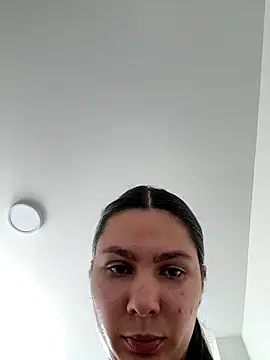 Snapshot of SofiaG_ chatting on 10.30.25 SofiaG online show from 10.30.25