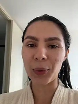 Snapshot of SofiaG_ chatting on 11.01.25 SofiaG online show from 11.01.25