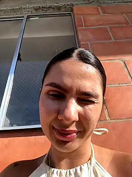 Snapshot of SofiaG_ chatting on 11.21.25 SofiaG online show from 11.21.25