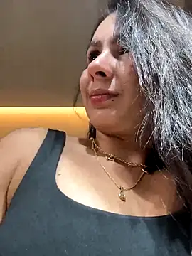 Snapshot of SofiaG_ chatting on 12.03.25 SofiaG online show from 12.03.25