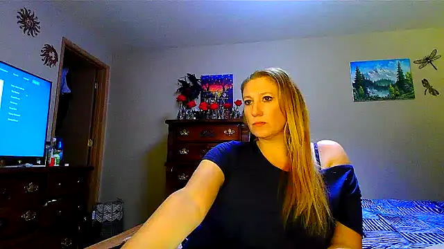 lilyhornyhousewife online show from 02.02.25