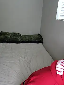 Snapshot of cinnaminnie chatting on 01.13.26 cinnaminnie online show from 01.13.26