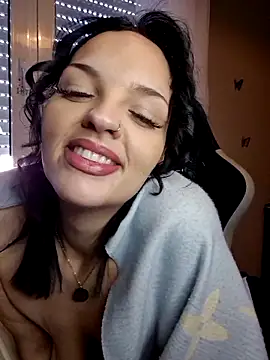 Jujuicy 97 online show from 03.10.25