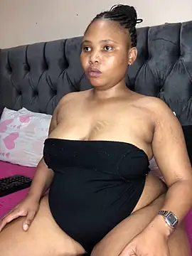 Anaelle24 online show from 02.23.26