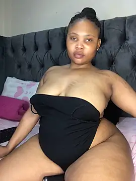 Anaelle24 online show from 02.27.26