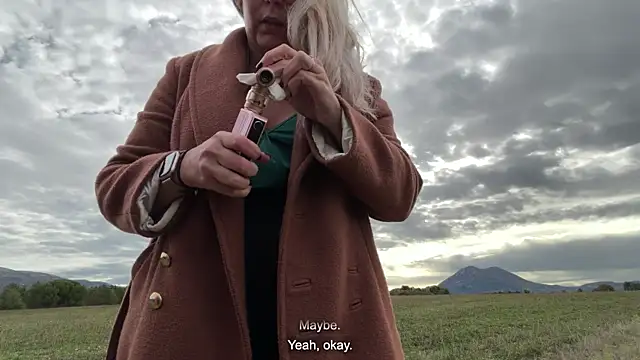 EmyLana online show from 10.25.25