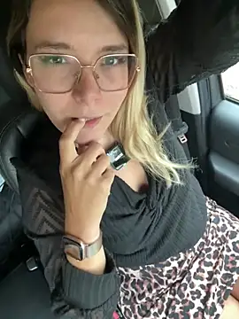 EmyLana online show from 05.06.26