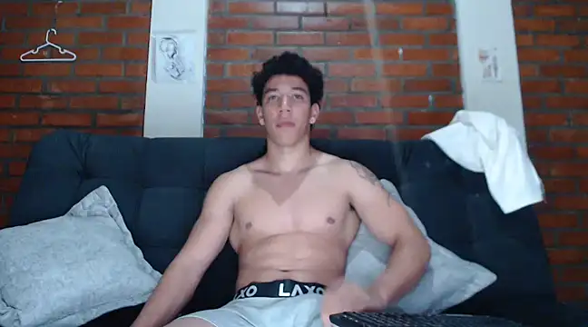 Snapshot of ethan_noir chatting on 12.15.24 ethan noir online show from 12.15.24