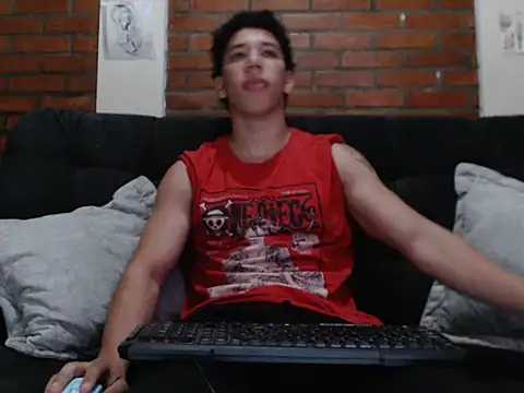 Snapshot of ethan_noir chatting on 12.22.24 ethan noir online show from 12.22.24