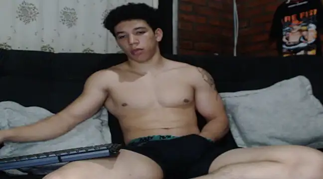 Snapshot of ethan_noir chatting on 01.13.25 ethan noir online show from 01.13.25
