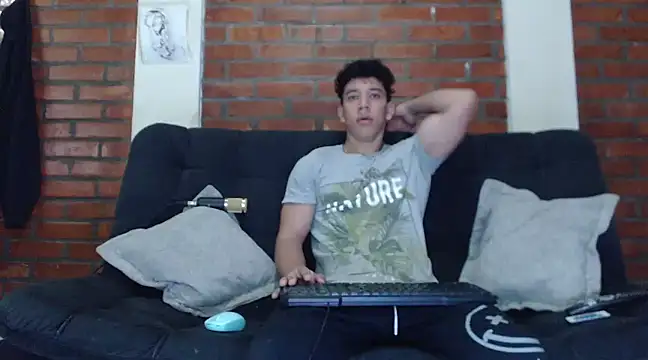Snapshot of ethan_noir chatting on 01.22.25 ethan noir online show from 01.22.25