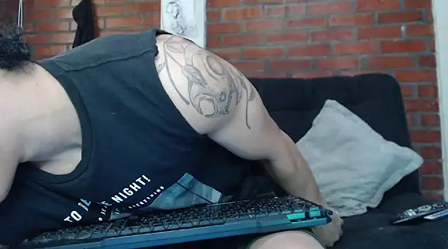 Snapshot of ethan_noir chatting on 01.24.25 ethan noir online show from 01.24.25